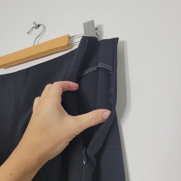 Investments Vintage A-Line Midi Skirt Classic Black Zippered Business Casual 12 - Picture 4 of 9